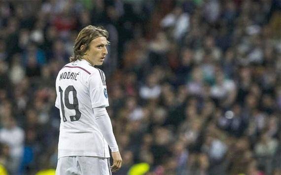 什么是“价值错觉”？解析中等强度牌的隐性亏损（解构“价值错觉”：中等强度牌的隐性损失）