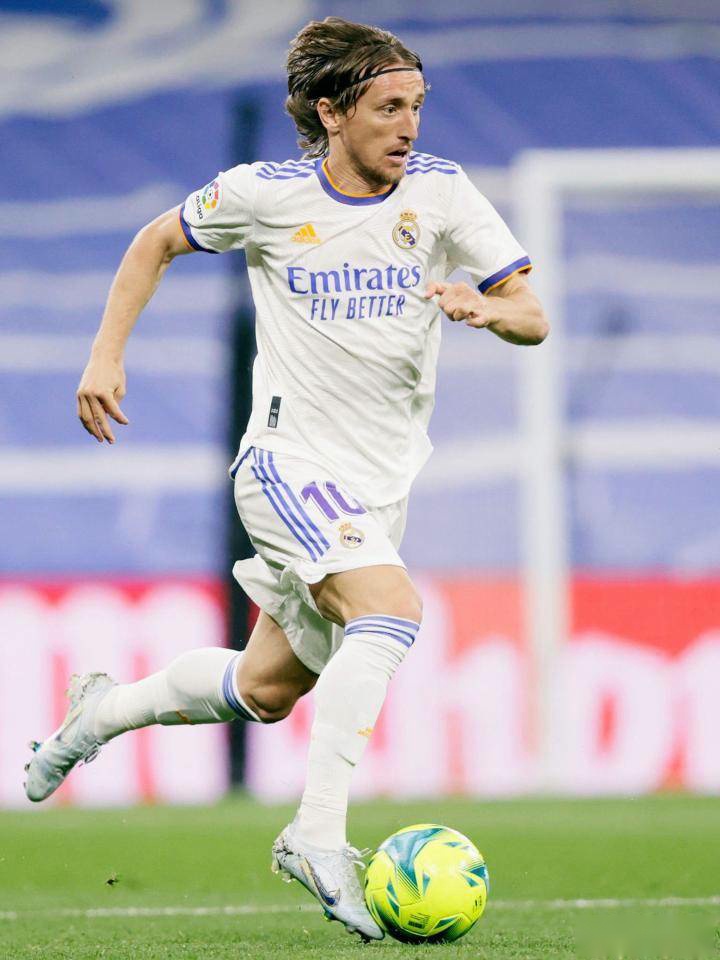 CFPLS26赛季回顾：青春风暴依旧，老牌强队无可撼动 ｜ 穿越火线赛事