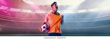 16岁杨兰斌世青赛自由操夺冠：前4串落地站稳美不胜收！结束差点破功