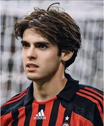 LPL新秀选手表现抢眼 教练组高度评价